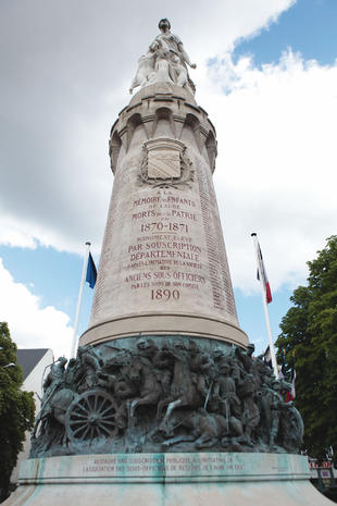 Monument aux morts des Enfants de L’Aube.